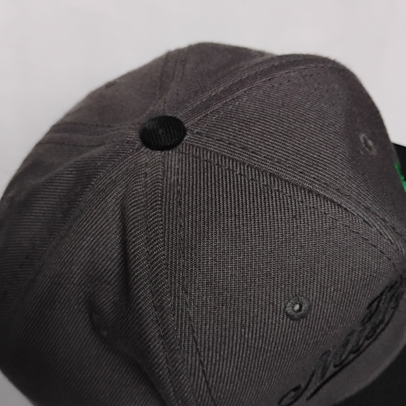 The Munchiez Grey & Black Indie YouTube Food Review Snap Back Cap Marijuana Leaf - Picture 5 of 9